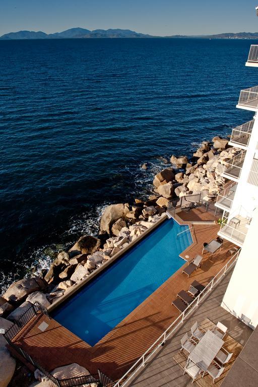 Penthouse On Bright Point Apartment Nelly Bay Bagian luar foto