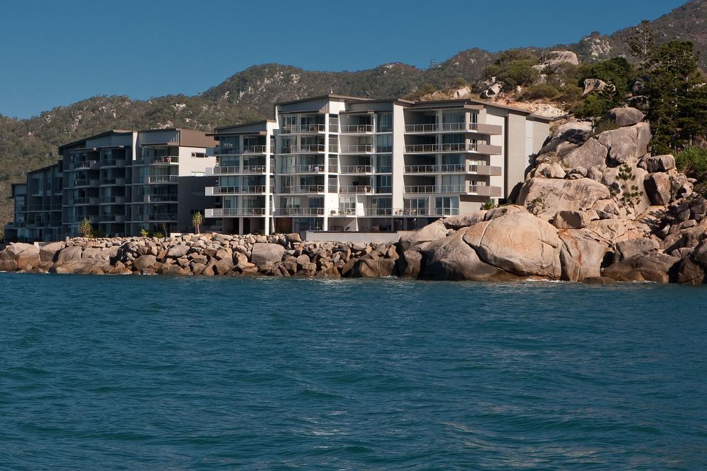 Penthouse On Bright Point Apartment Nelly Bay Bagian luar foto