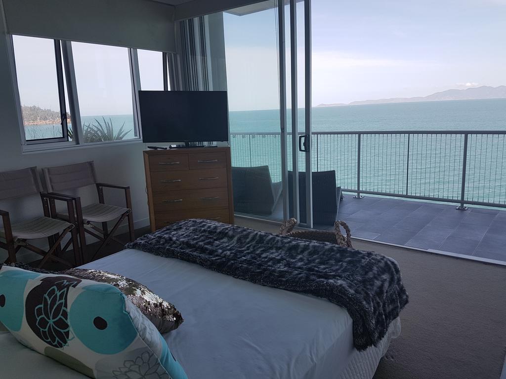 Penthouse On Bright Point Apartment Nelly Bay Bagian luar foto