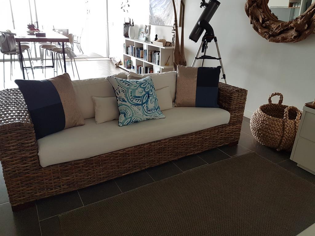 Penthouse On Bright Point Apartment Nelly Bay Bagian luar foto